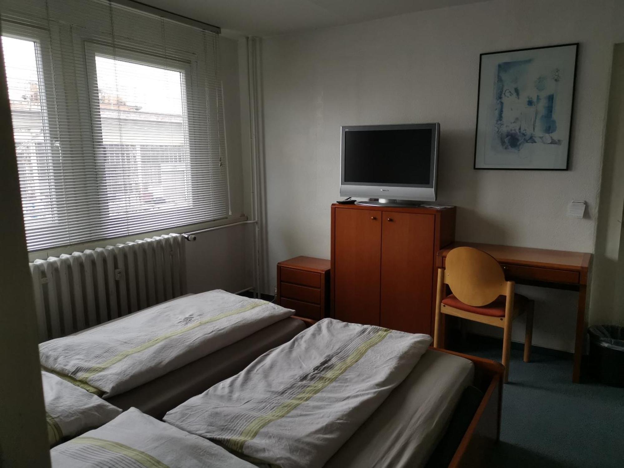 Tws Pension An Der B1 Magdeburgo Habitación foto